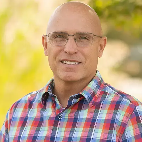 Dennis Lynch - Customer Service Manager