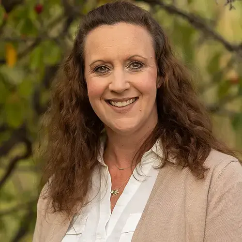 Liz Jaskulski Manager of all things Awesome and Money Maestra